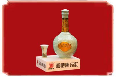 北京烟酒回收四特酒.jpg